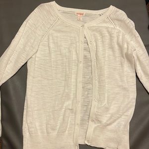 Long sleeve clear button sweater
